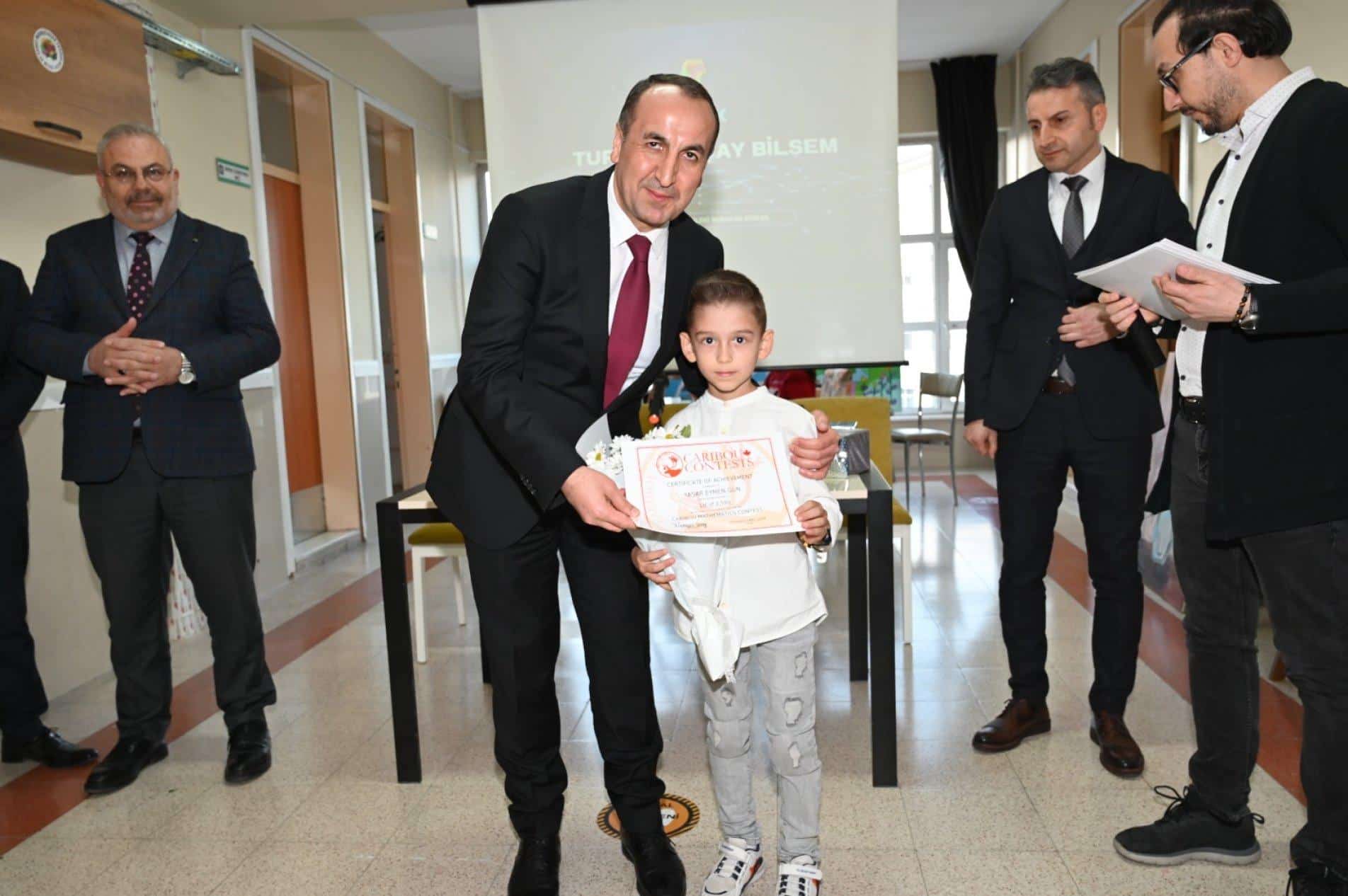 Uşak’tan Sekiz Öğrenci, Matematik Yarışmasında Dünya Birincisi Oldu 7