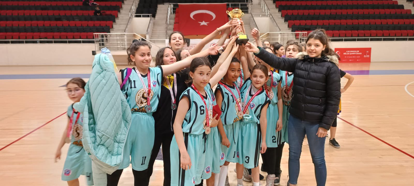 Uşak Okullar Arası Küçük Kızlar Basketbol Şampiyonu Belli Oldu 2