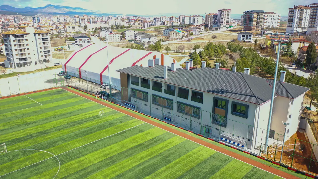 Uşak'tan 'Altın Ayaklar' Yetiştirilecek Altyapı Tesisi Tamamlandı 1