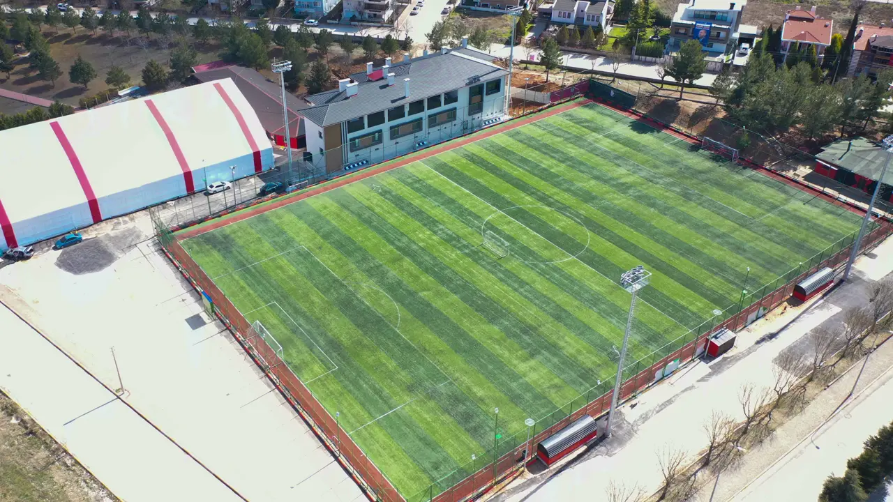 Uşak'tan 'Altın Ayaklar' Yetiştirilecek Altyapı Tesisi Tamamlandı 3