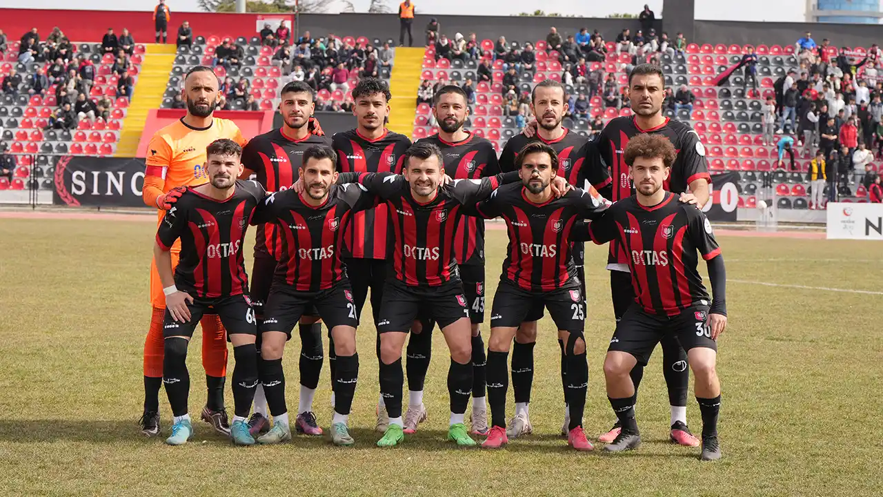 Uşakspor, Türk Metal Maçından Kareler 1