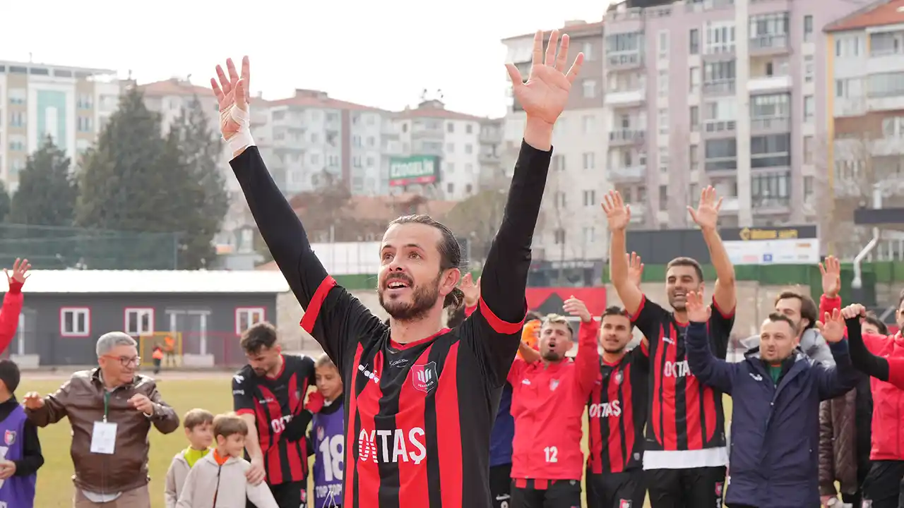 Uşakspor, Türk Metal Maçından Kareler 11