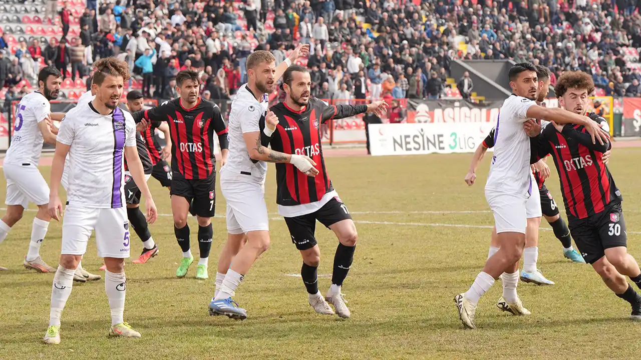 Uşakspor, Türk Metal Maçından Kareler 6