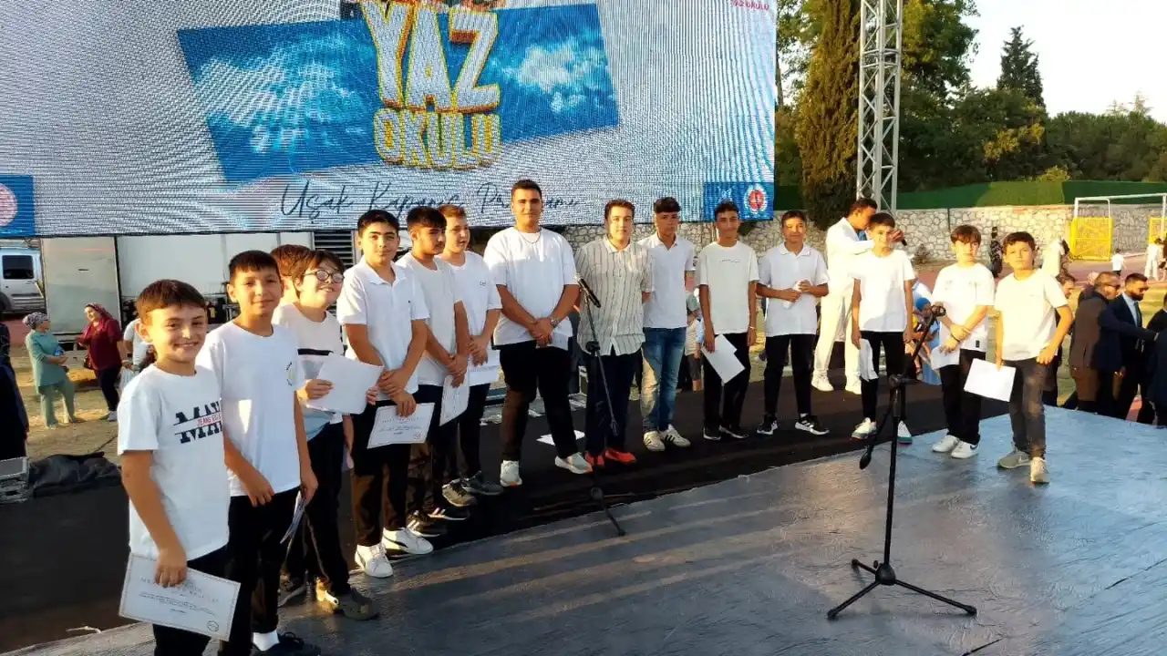 Uşak’ta Yaz Kur’an Kursları Şenlikle Sona Erdi 2
