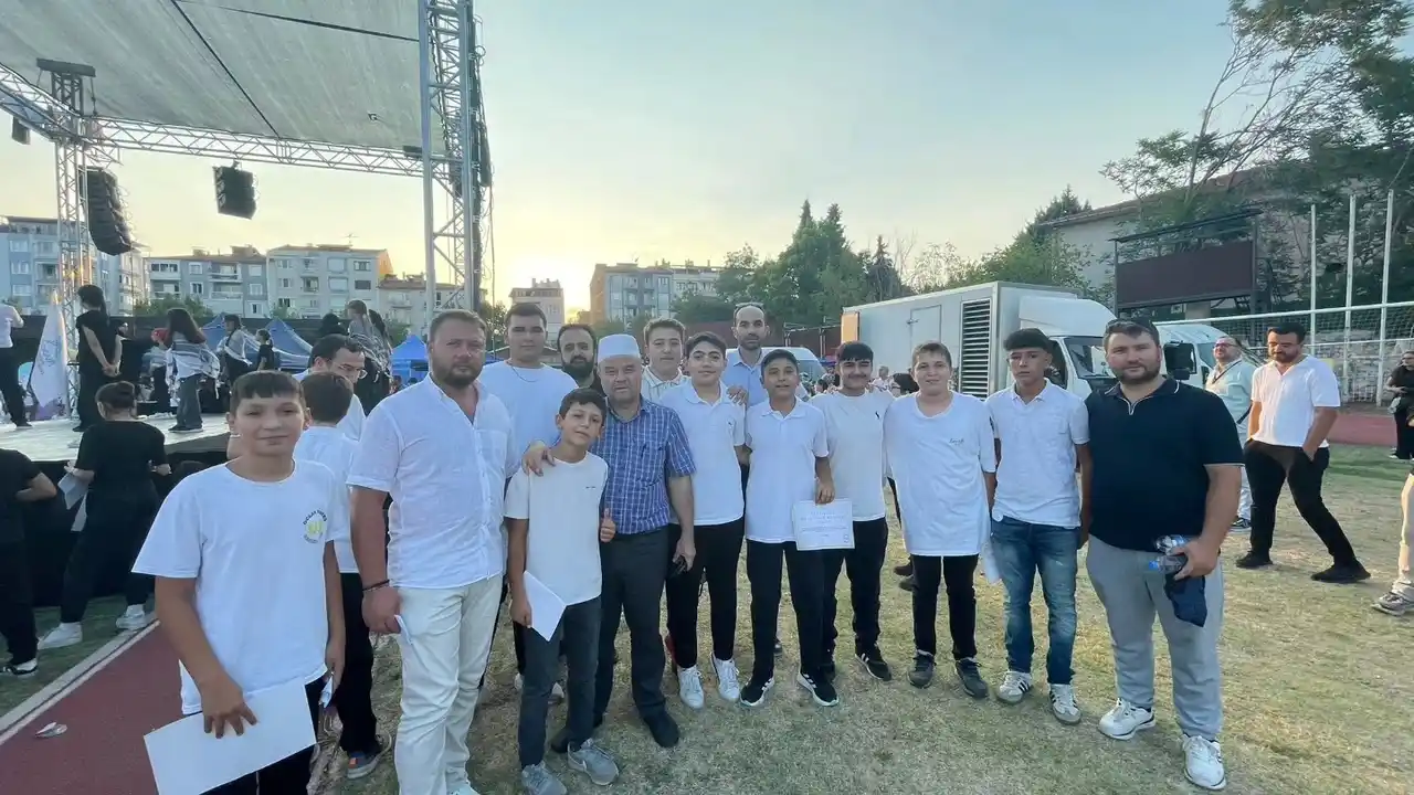 Uşak’ta Yaz Kur’an Kursları Şenlikle Sona Erdi 3