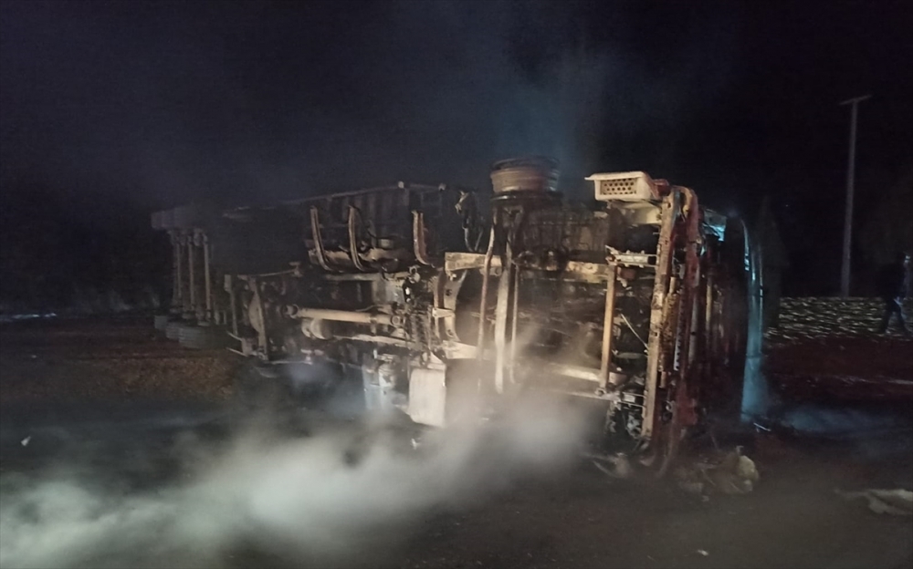 Afyonkarahisar Sultandağı'nda TIR Devrildi: 1 Ölü