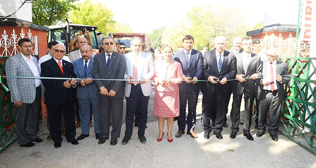 Uşak'taki 93 yıllık fabrikada şeker pancarı alımı başladı