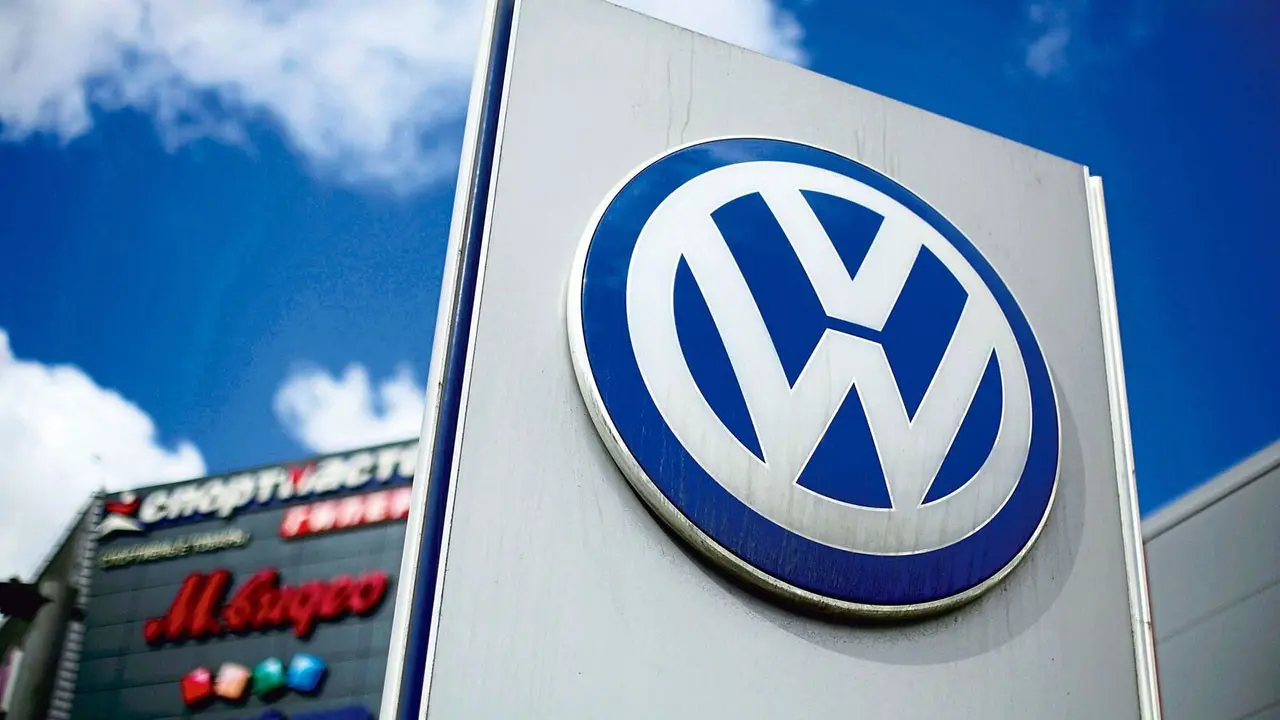 Volkswagen CEO’sundan Şok İtiraf: Rekabetçi Değiliz, İşten Çıkarmalar Kapıda!