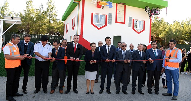 "Ters Ev" ziyaretçilerini ağırlamaya başladı