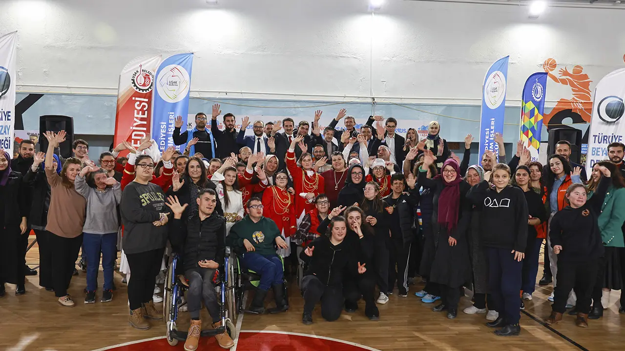 Gerçek Sevgi Tüm Engelleri Aştı