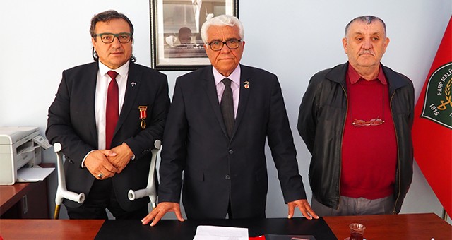Uşak'tan "Barış Pınarı Harekatı"na destek
