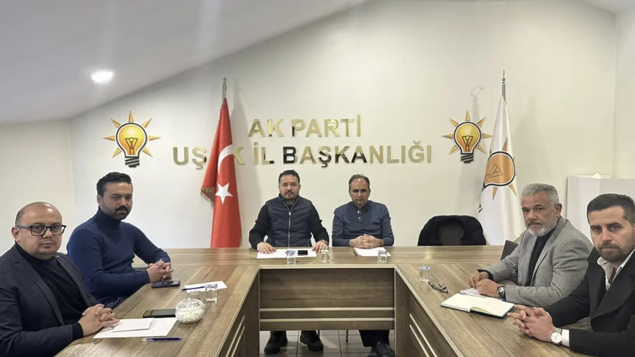 Uşak Ak Parti İstişare Etti