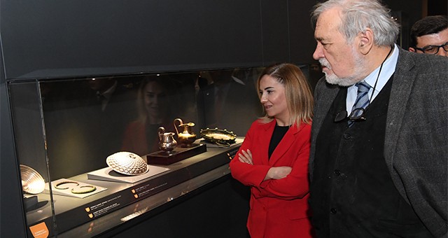 Tarihçi İlber Ortaylı, Uşak'ı gezdi