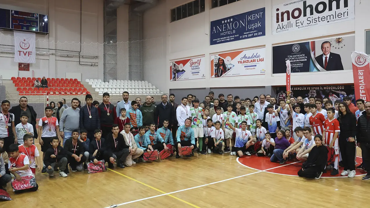 Başkan Çakın, Özel Çocukların Futsal Final Turnuvasına Katıldı