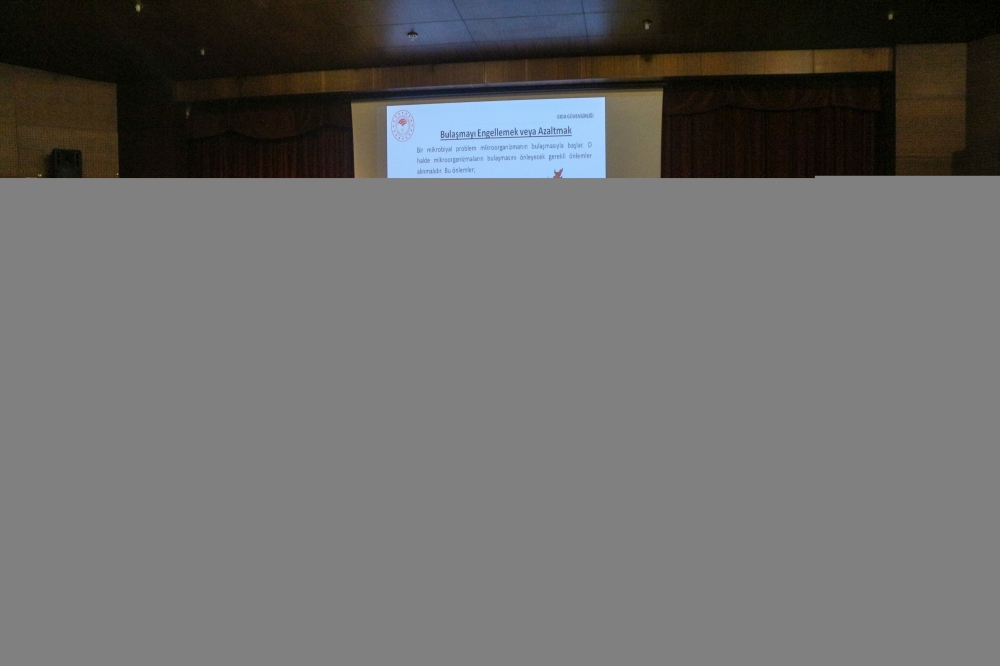 Uşak'ta "Gıda Güvenirliği" ve "Gıda Zehirlenmeleri" Eğitimi Konferansı Yapıldı