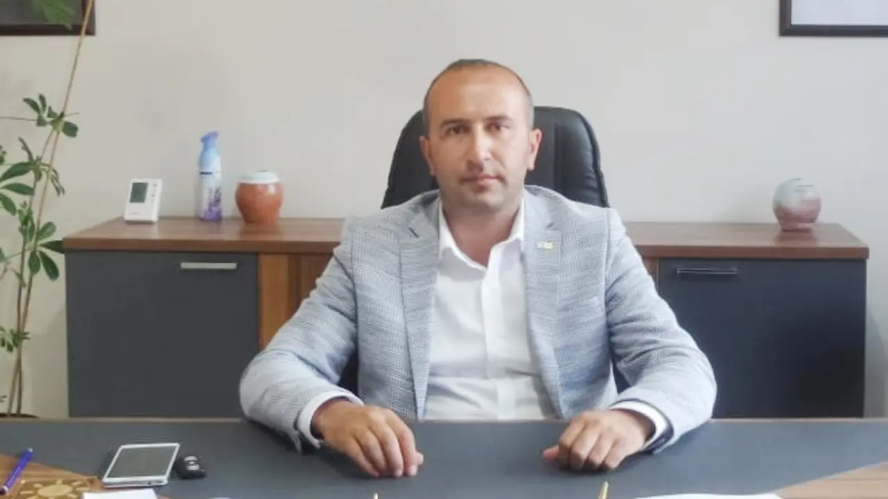 Meral Akşener Geldi, Uşak'ta O İsim İstifasını Duyurdu!