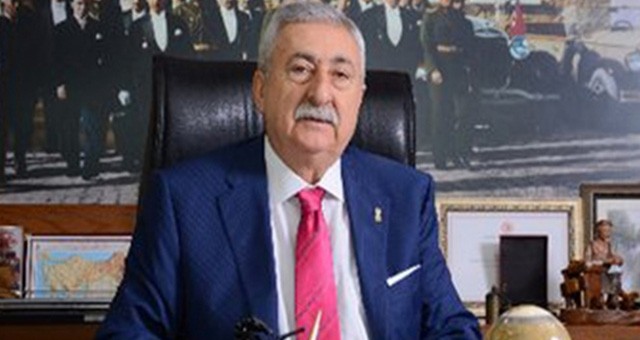 Kaçak sarma tütün bakkalın belini büküyor