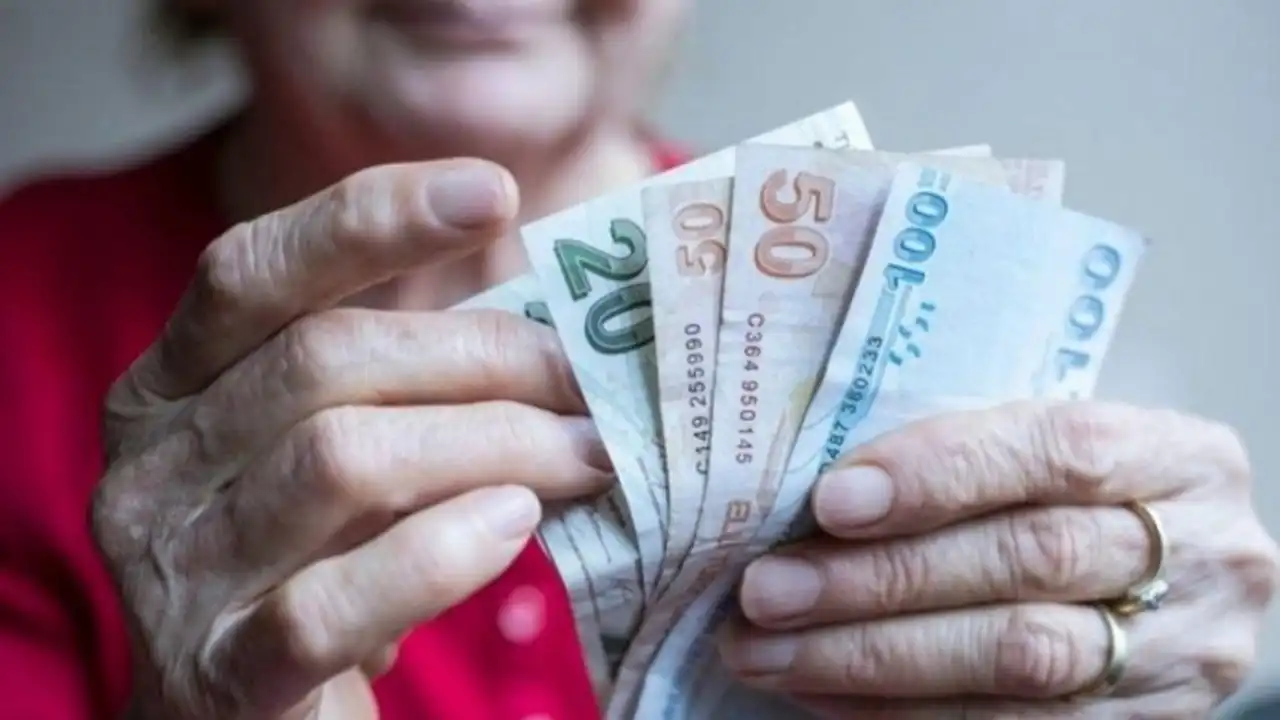 Emeklilerin Gözü Zamda, 2024 Maaşları Açıklandı!