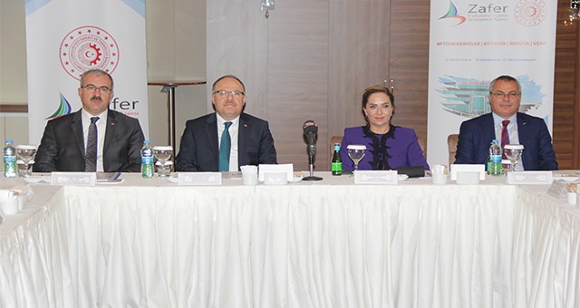 ZAFER KALKINMA AJANSI YÖNETİM KURULU TOPLANTISI DÖNEM BAŞKANI VALİ FUNDA KOCABIYIK BAŞKANLIĞINDA AFYONKARAHİSAR'DA GERÇEKLEŞTİRİLDİ