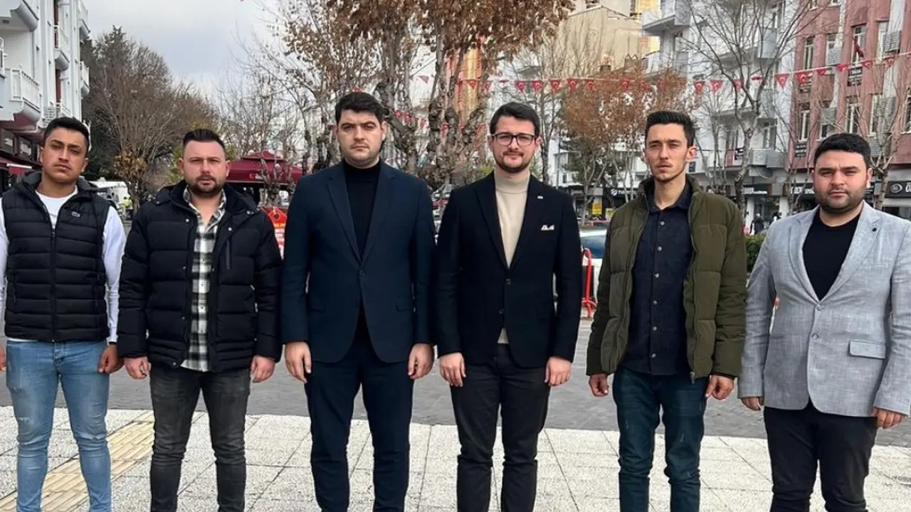 AK Parti Gençlik kolları Uşak toplantısı gerçekleştirildi