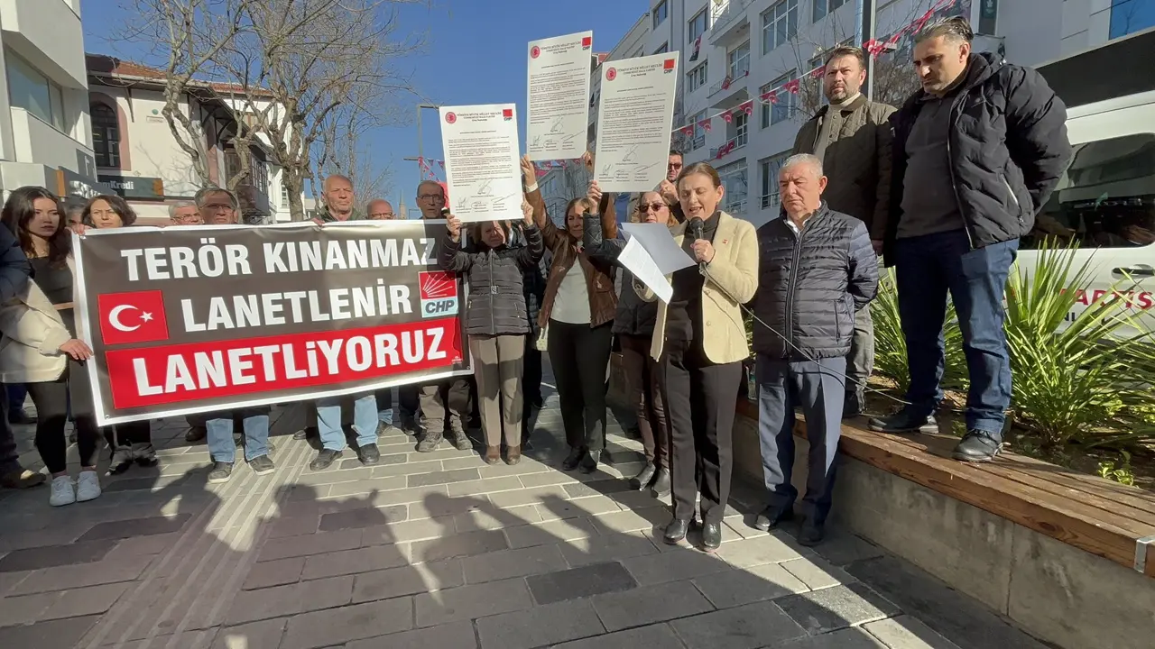 CHP Uşak’tan Teröre Lanet Açıklaması