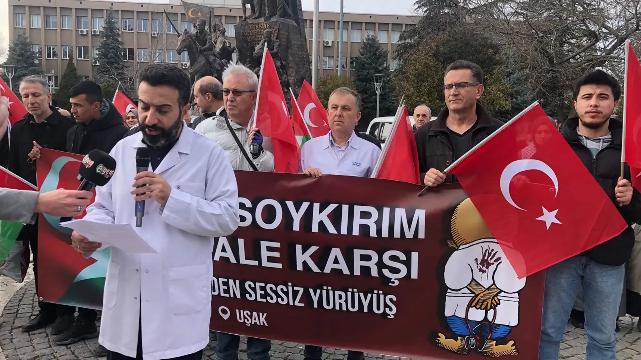 Uşak'ta Doktorlar Gazze İçin Yürüdü