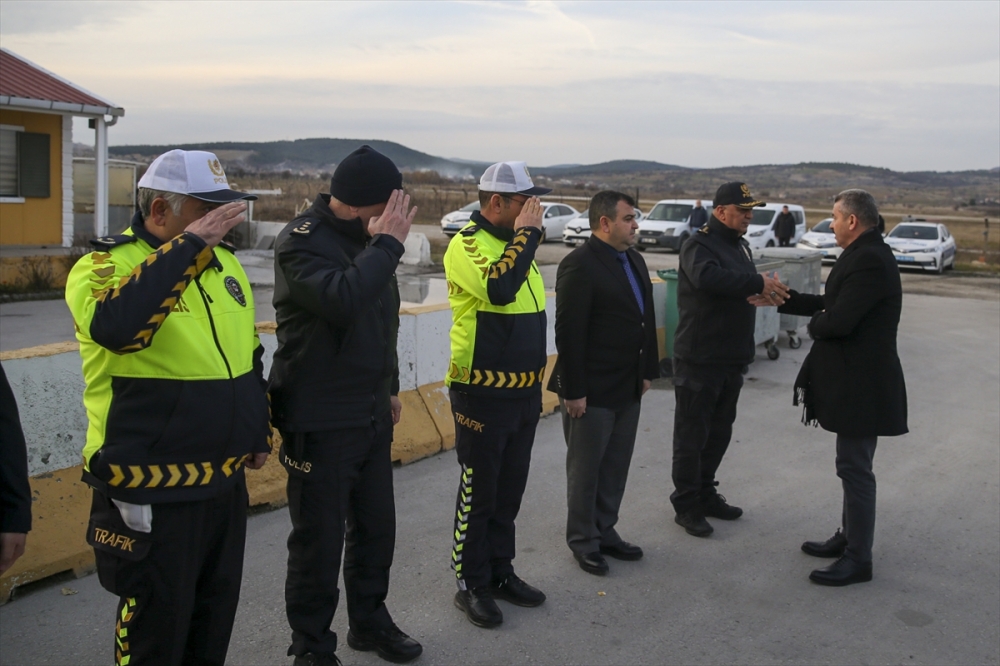 Uşak Valisi Ergün, Yılbaşı Akşamı Görev Başındaki Personeli Ziyaret Etti
