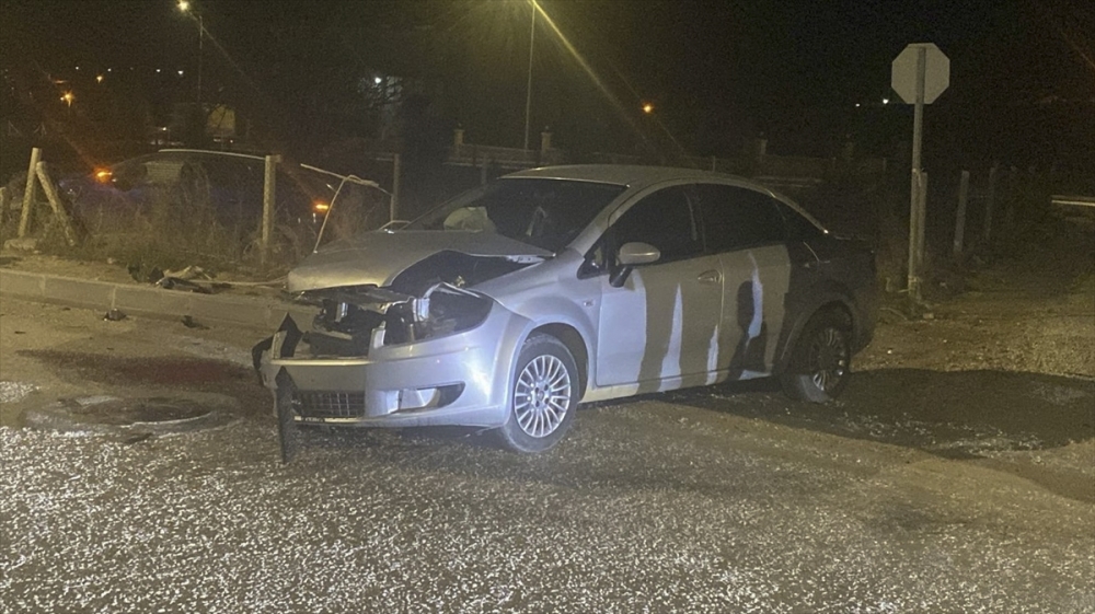 Uşak'ta trafik  kazası çok sayıda yaralı var