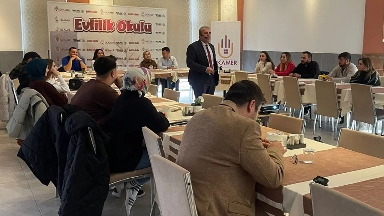 Uşak Belediyesi'nden İslam'a Uygun Aile Yapısı Üzerine Eğitim
