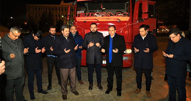 UŞAK BELEDİYESİ’NDEN ELAZIĞ VE MALATYA’YA YARDIM ELİ