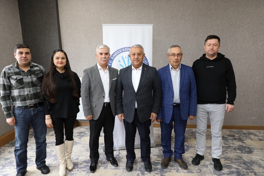 Afyonkarahisar'da "Jeotermal Merkezi Isıtma Sistemleri İstişare Toplantısı" yapıldı