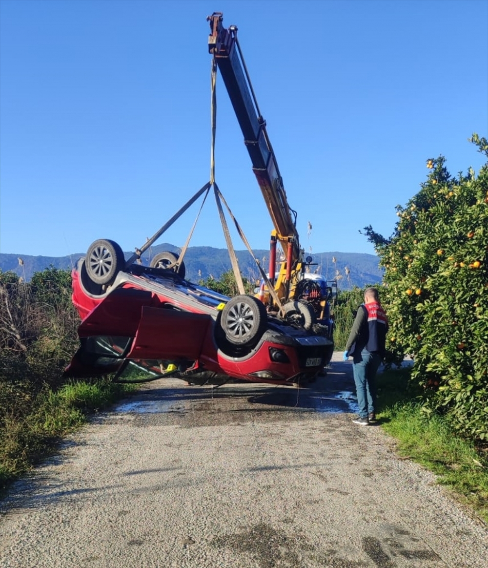 Muğla'da   otomobil su kanalına devrildi 1 kişi öldü