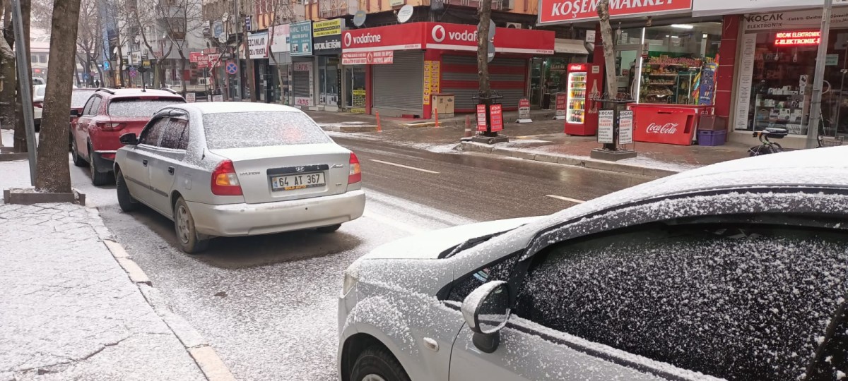 Uşak’a Yılın İlk Karı Düştü