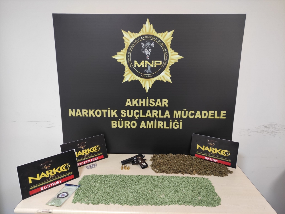 Manisa'da uyuşturucu operasyonunda yakalanan 4 kişi tutuklandı