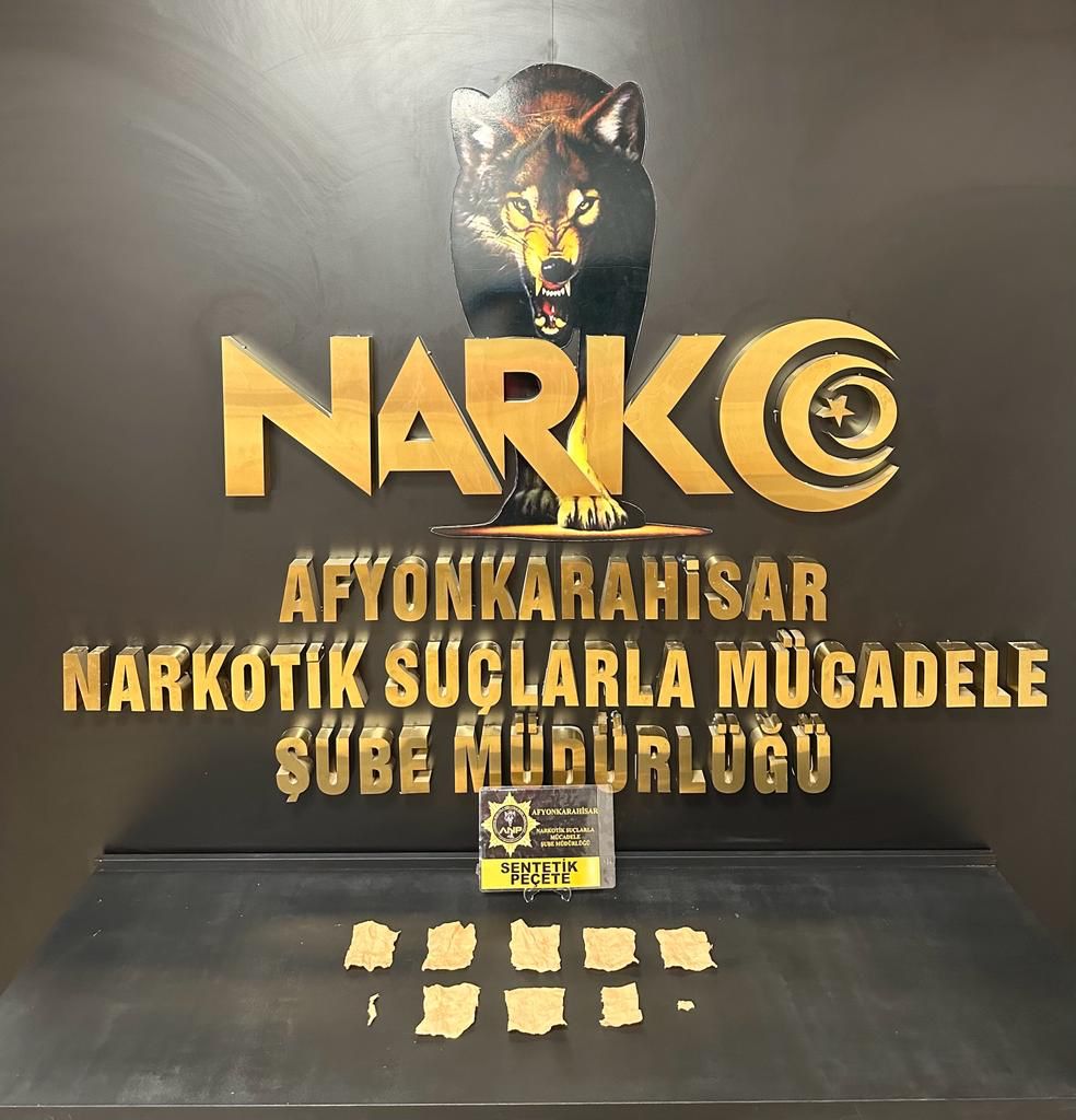 Afyonkarahisar'da otobüs içerisinde  uyuşturucu madde bulundu.