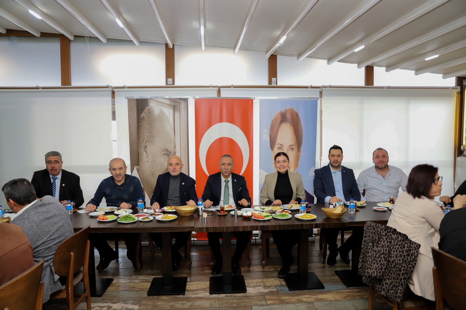 Muhammet Gür Muhtarlarla Kahvaltı'da Buluştu