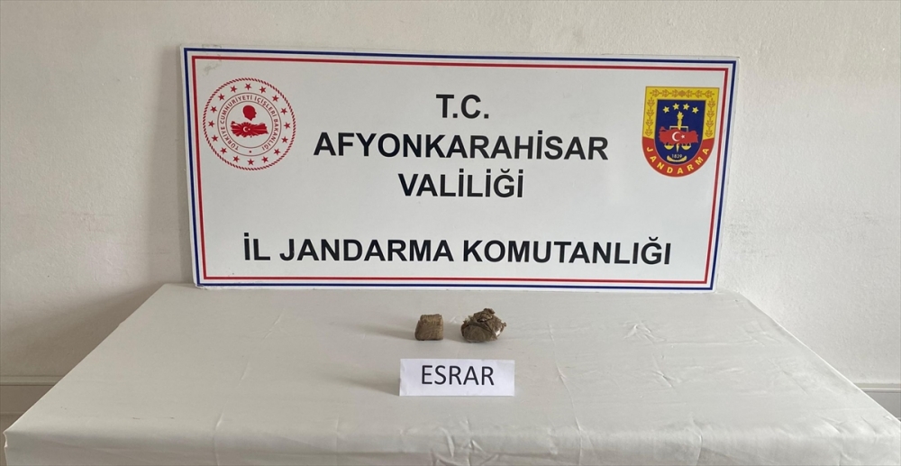 Afyonkarahisar'da yurt dışından uyuşturucu getirten kişi yakalandı