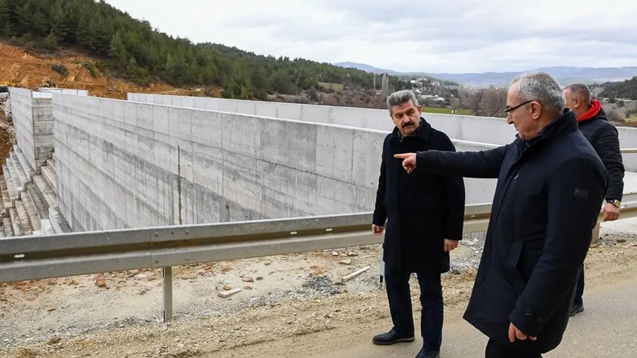 Uşak Valisi Ergün Sorkun Göleti Çalışmaları İnceledi