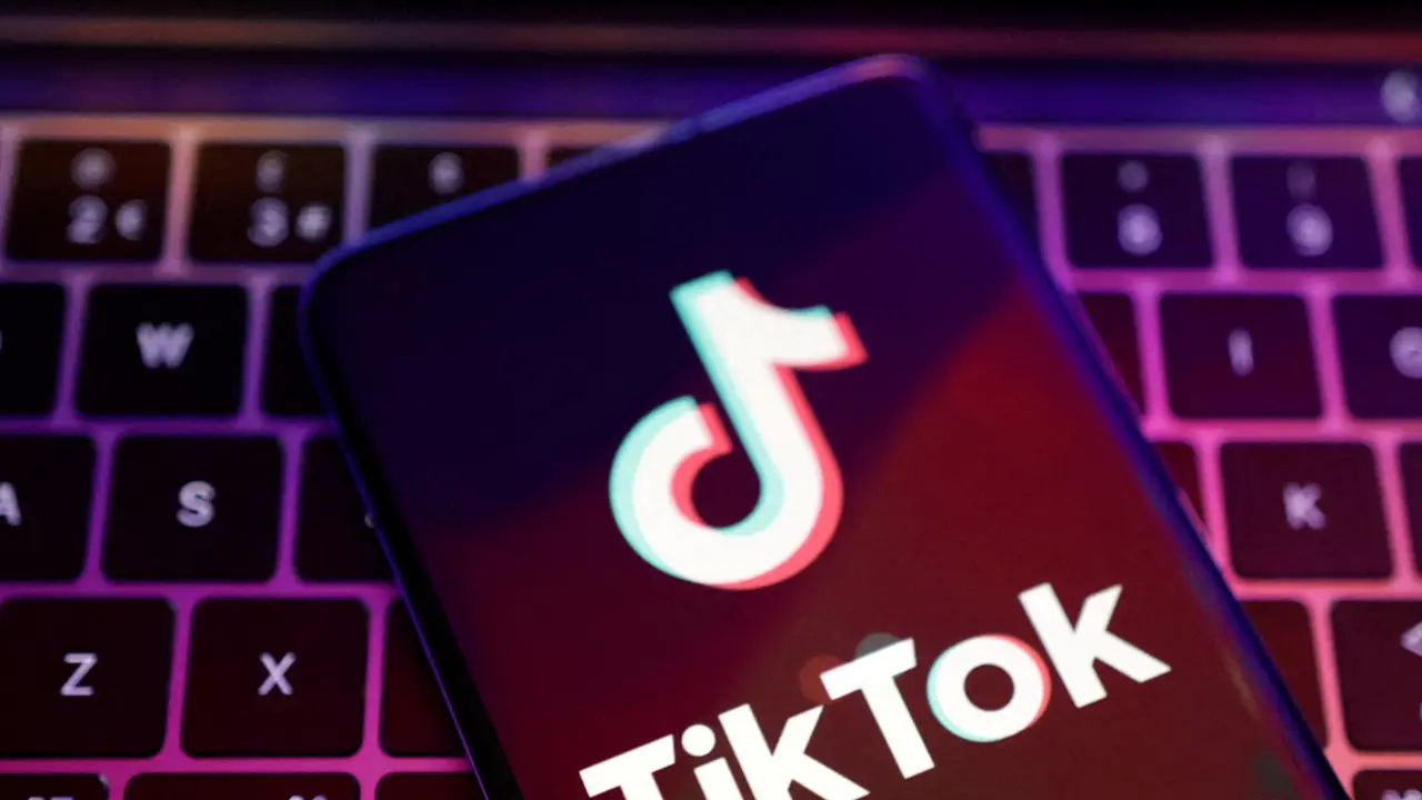 TikTok, Yapay Zeka Destekli Şarkı Oluşturma Özelliği Üzerinde Çalışıyor!