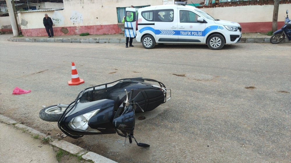 İzmir'de motosiklet sürücüsü öldü