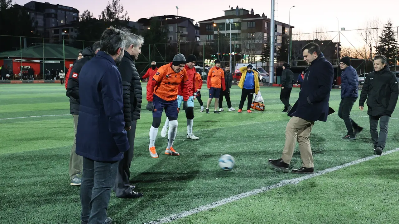 Başkan Masterler Ligi'nin Başlama Vuruşunu Yaptı