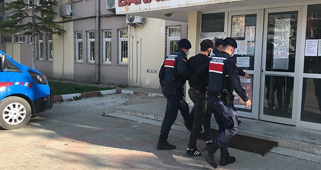UŞAK'TA BABASINI ÖLDÜRDÜĞÜNÜ İTİRAF EDEN ZANLI TUTUKLANDI