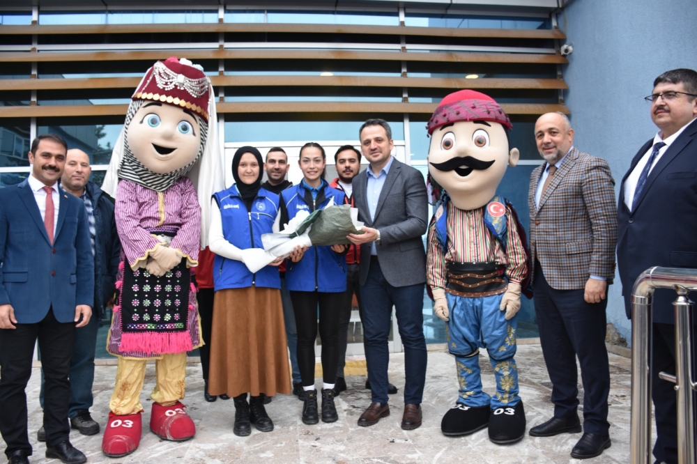 Gençlik ve Spor Bakan Yardımcısı Eminoğlu, Afyonkarahisar'da gençlerle buluştu