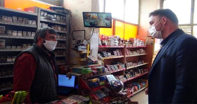 Uşak Eczacılar Odası, 5 bakkalın veresiye defterindeki 200 kişinin borcunu ödedi