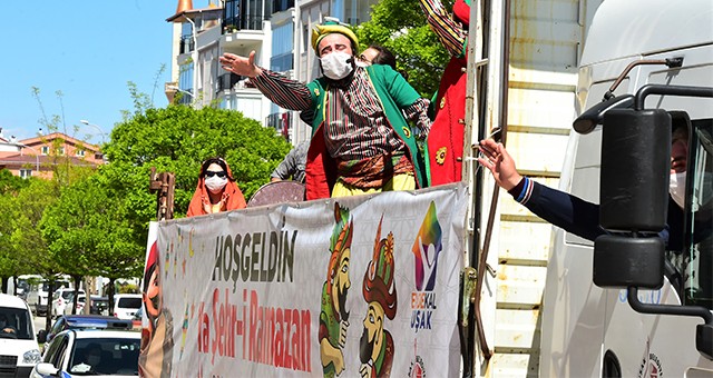 RAMAZAN EĞLENCELERİ SOKAKLARA TAŞTI