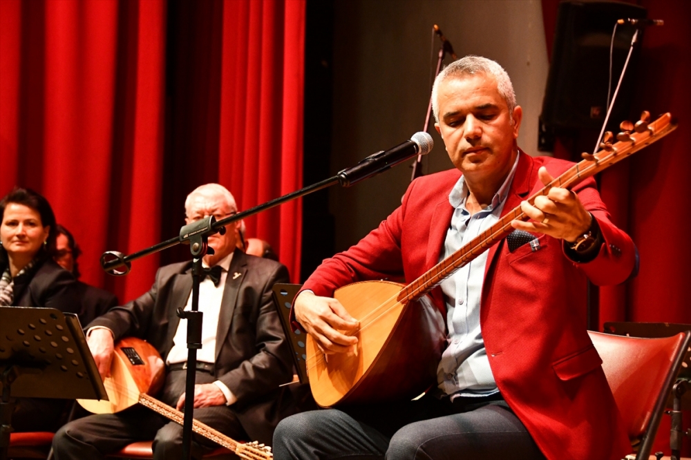 Fethiye'de TRT sanatçısı Hamdi Özbay, törenle anıldı