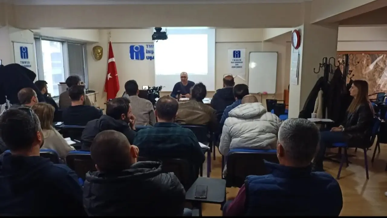 Uşak İMO Yeni “Şantiye Şefliği Yönetmeliği” İçin Bir Araya Geldi