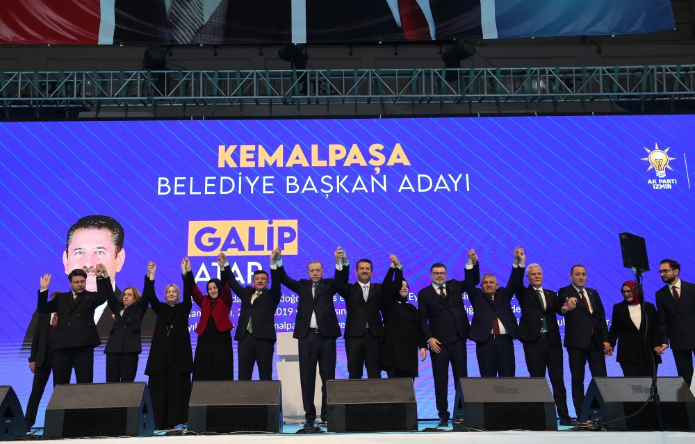 Cumhur İttifakı'nın İzmir ilçe belediye başkan adayları tanıtıldı