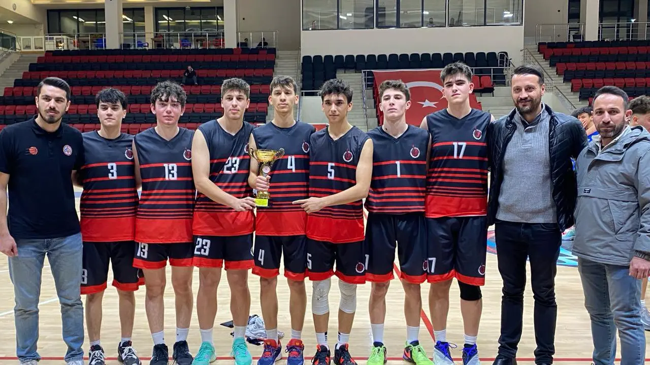 İlkler Şehri Uşak U18 Takımı Şampiyon..!