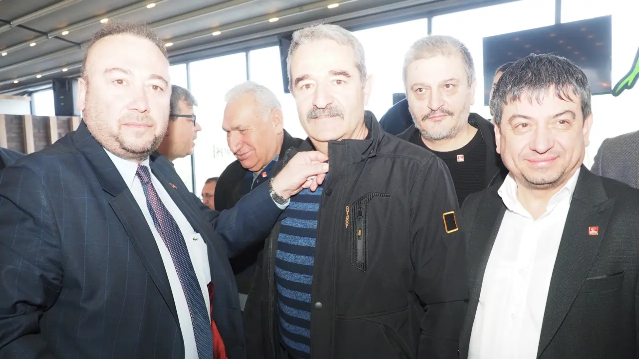 Uşak’ta 300 İyi Partili CHP’ye Katıldı